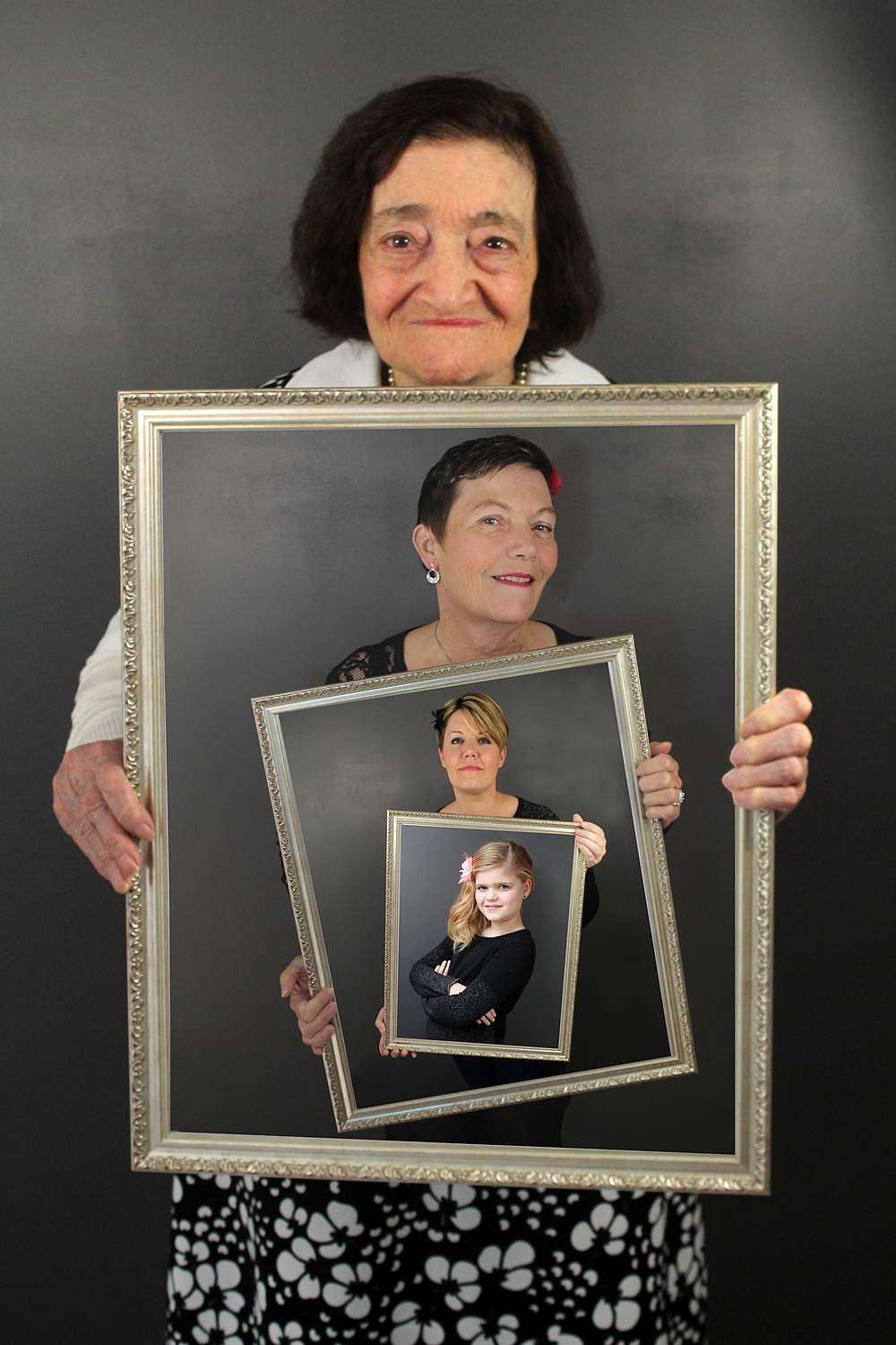 4 generation photography with the frame