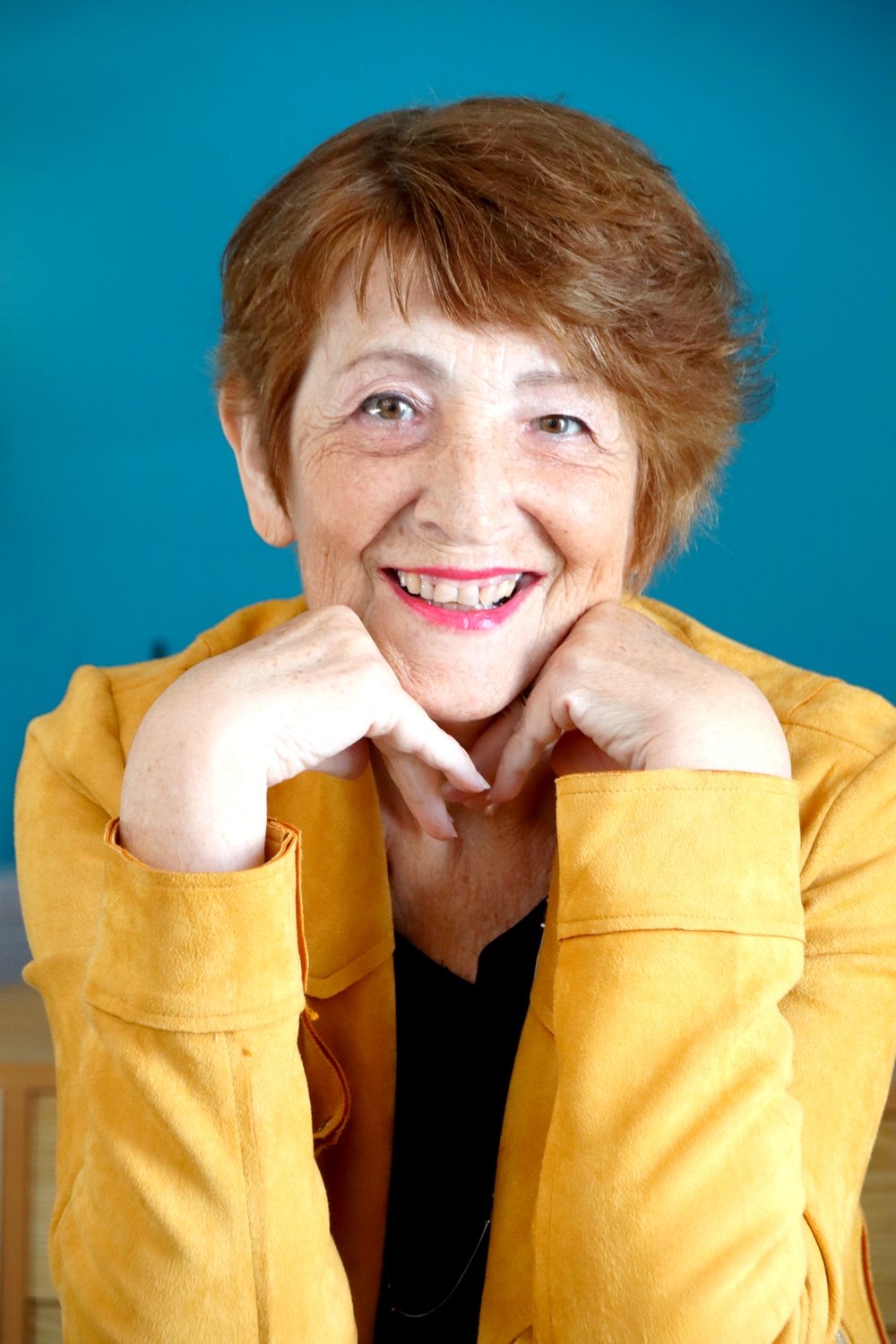 Relooking visage de Dominique à Saint Jean Dangely - 69 ans