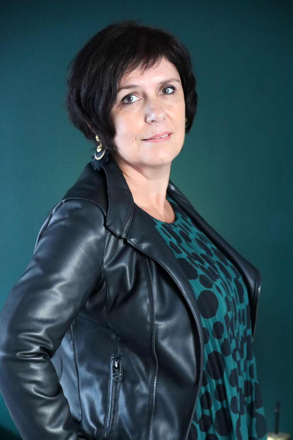 Relooking complet de Sandrine à Armentierre - 51 ans