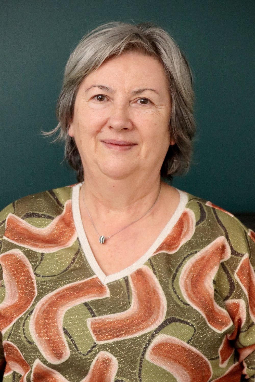 Relooking visage de Muriel à Tonnay Boutonne - 60 ans