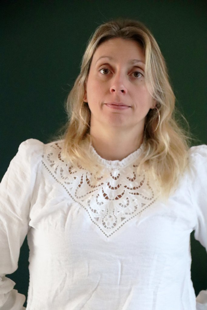 Relooking visage de Aurore à La Rochelle - 40 ans