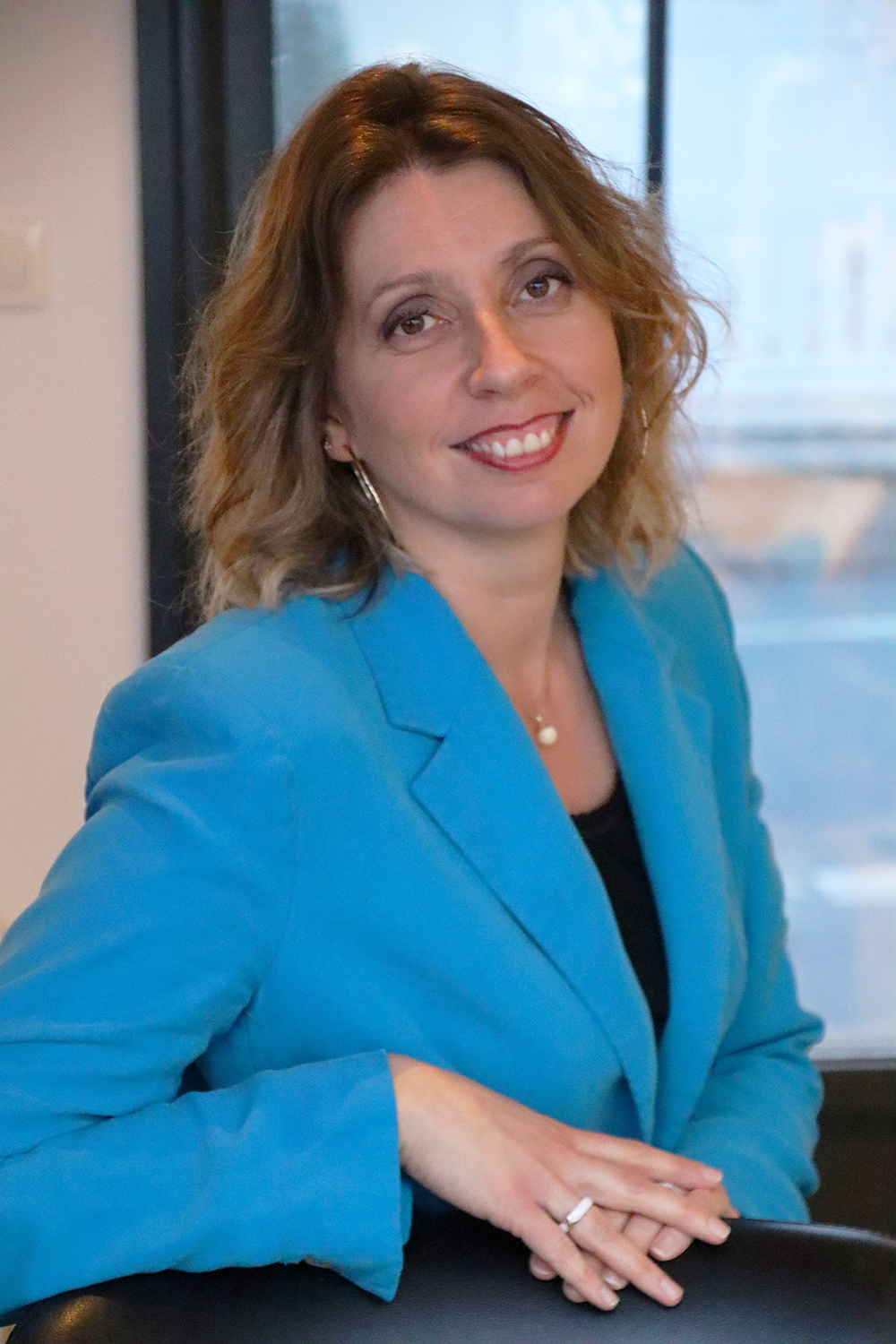 Relooking visage de Aurore à La Rochelle - 40 ans