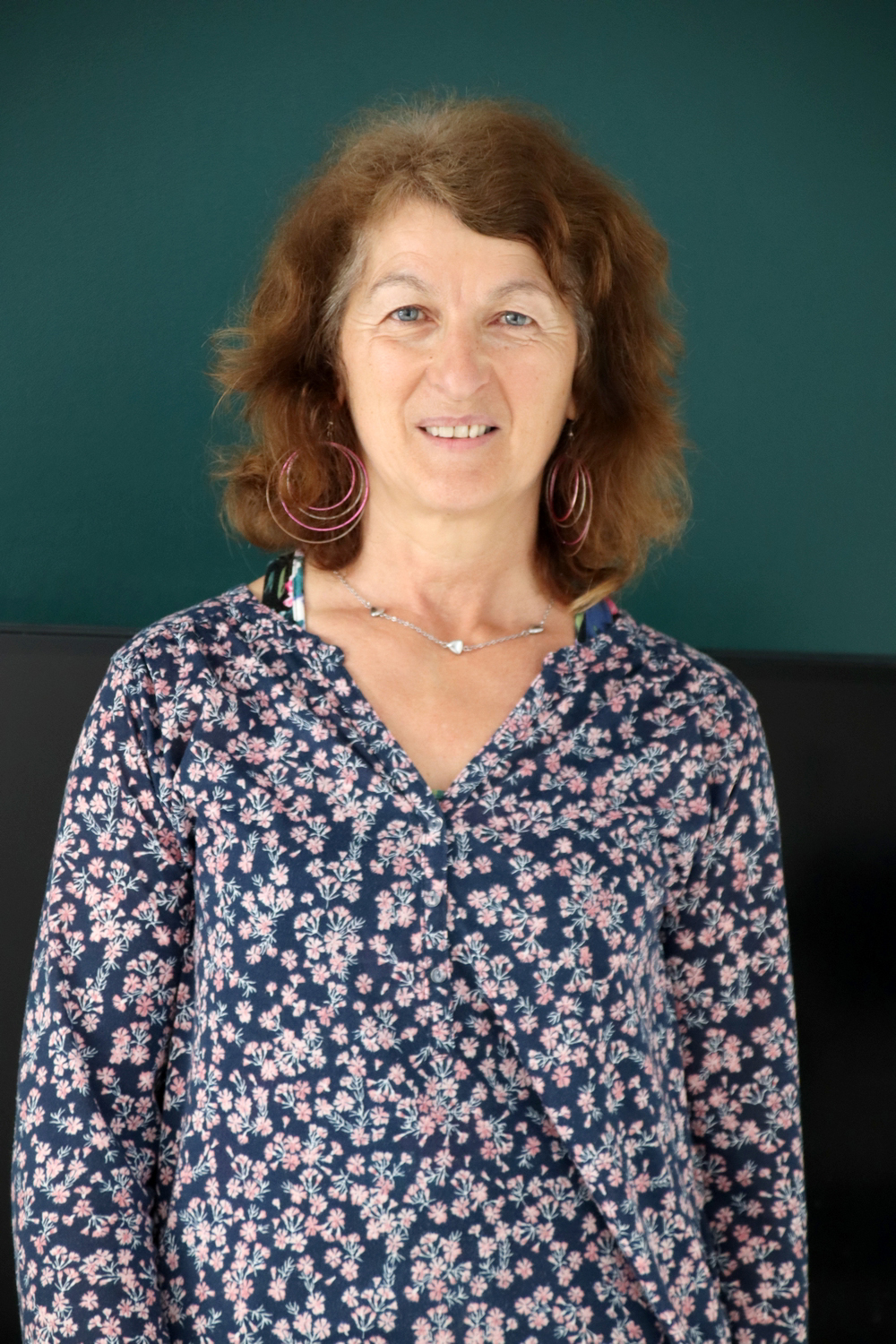 Relooking visage de Christine à Saujon - 60 ans