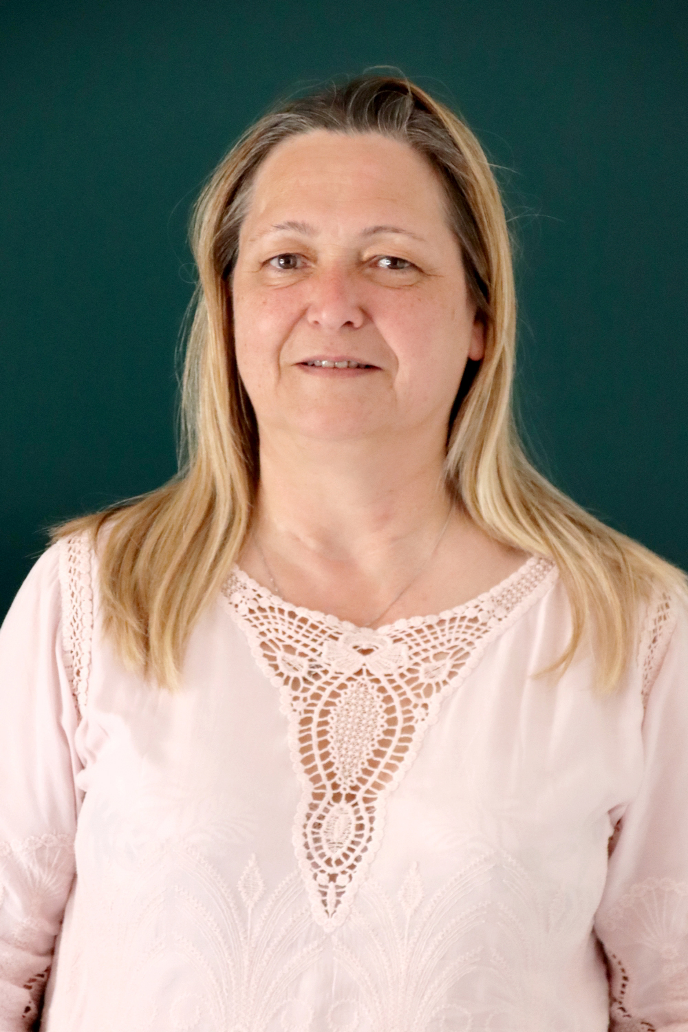 Relooking visage de Sophie à Blain - 55 ans