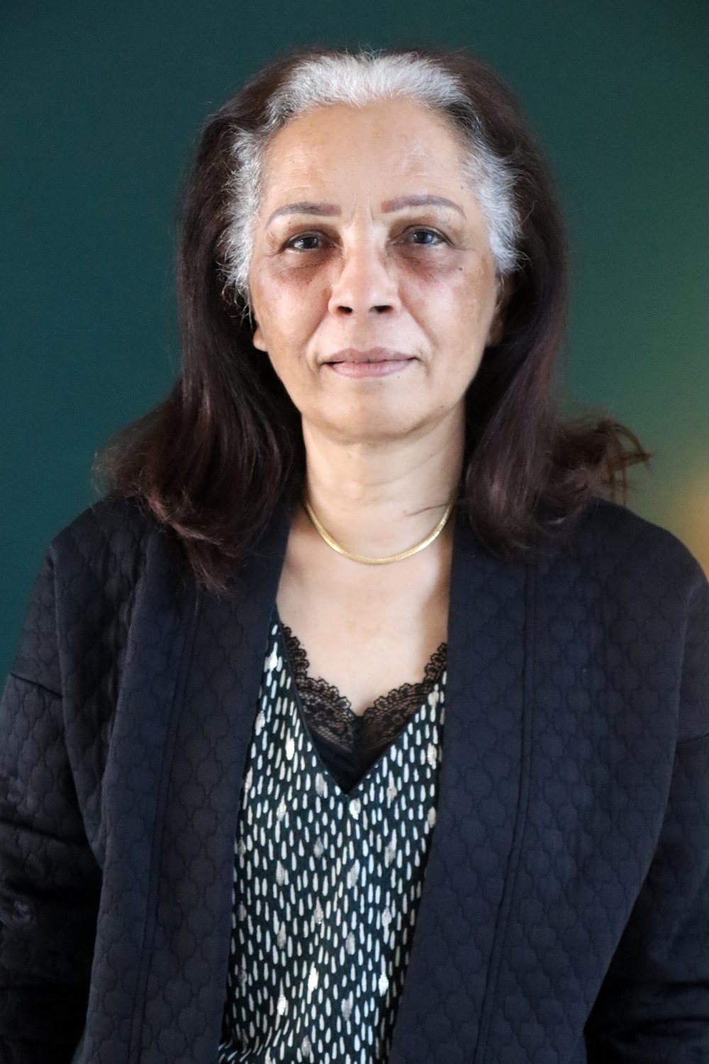 Relooking visage de Marie à Ferrieres - 65 ans