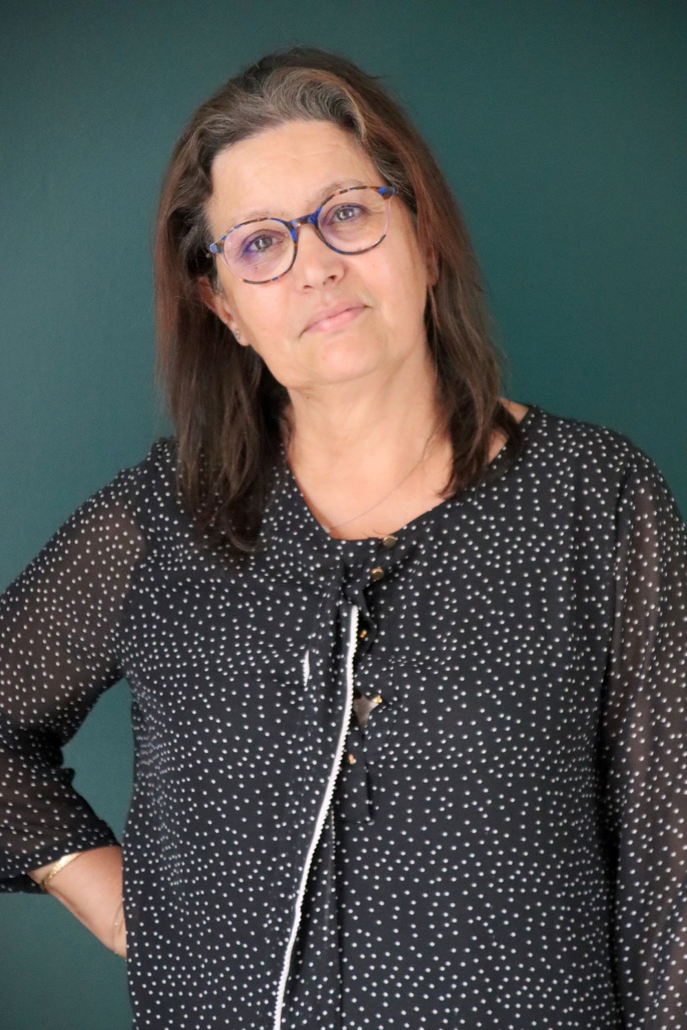 Relooking visage de Azgag à Magné Niort - 63 ans