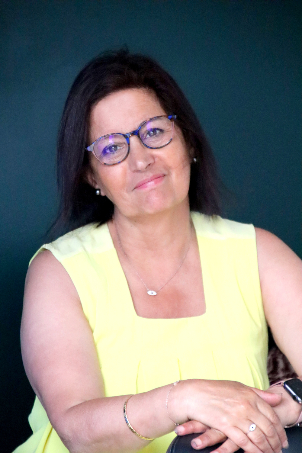 Relooking visage de Azgag à Magné Niort - 63 ans