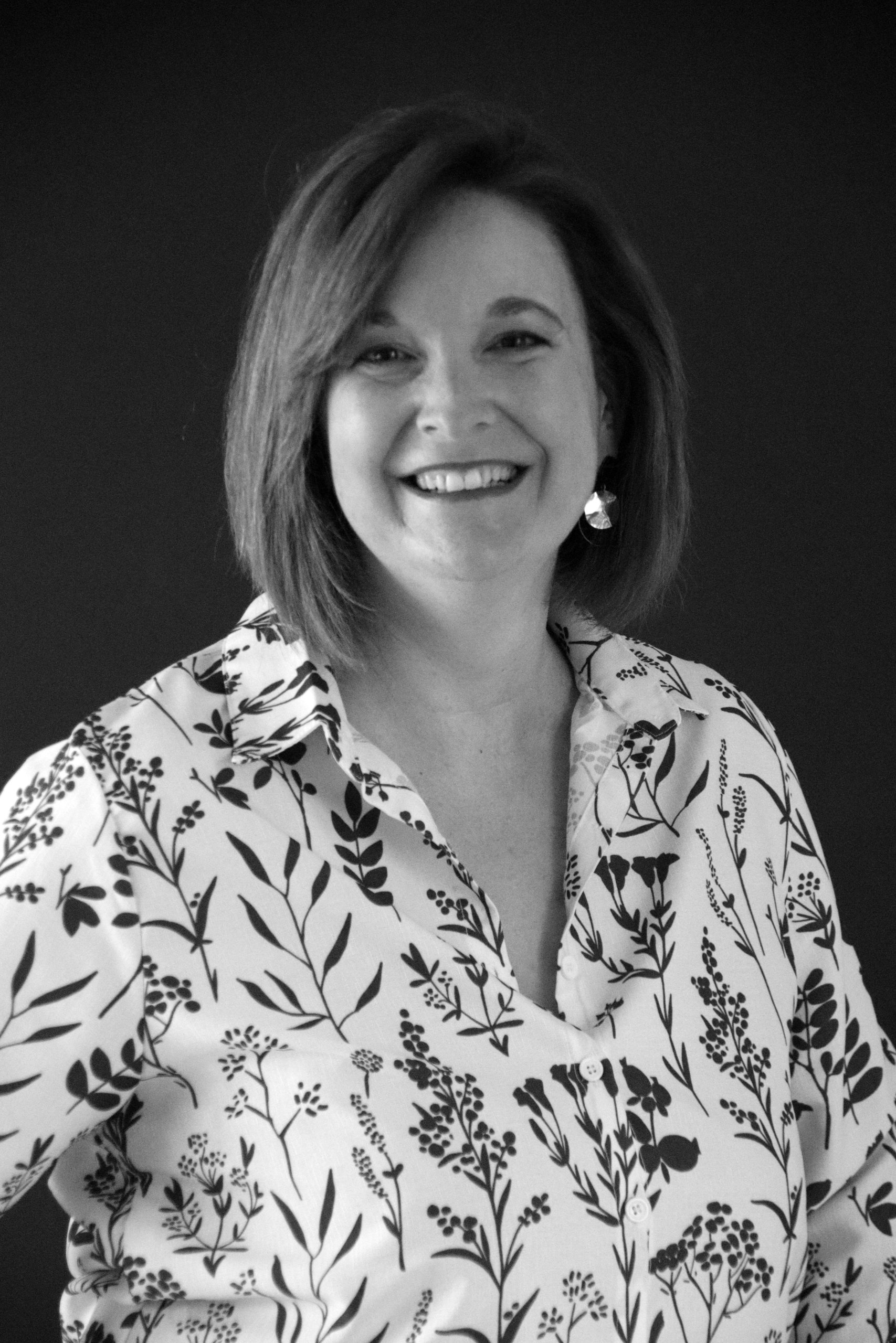 Relooking visage de Pascale à Poitiers - 50 ans