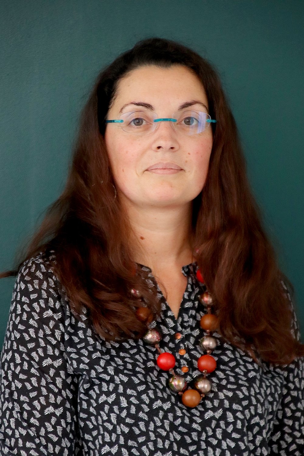 Relooking visage de Adeline à Niort - 41 ans