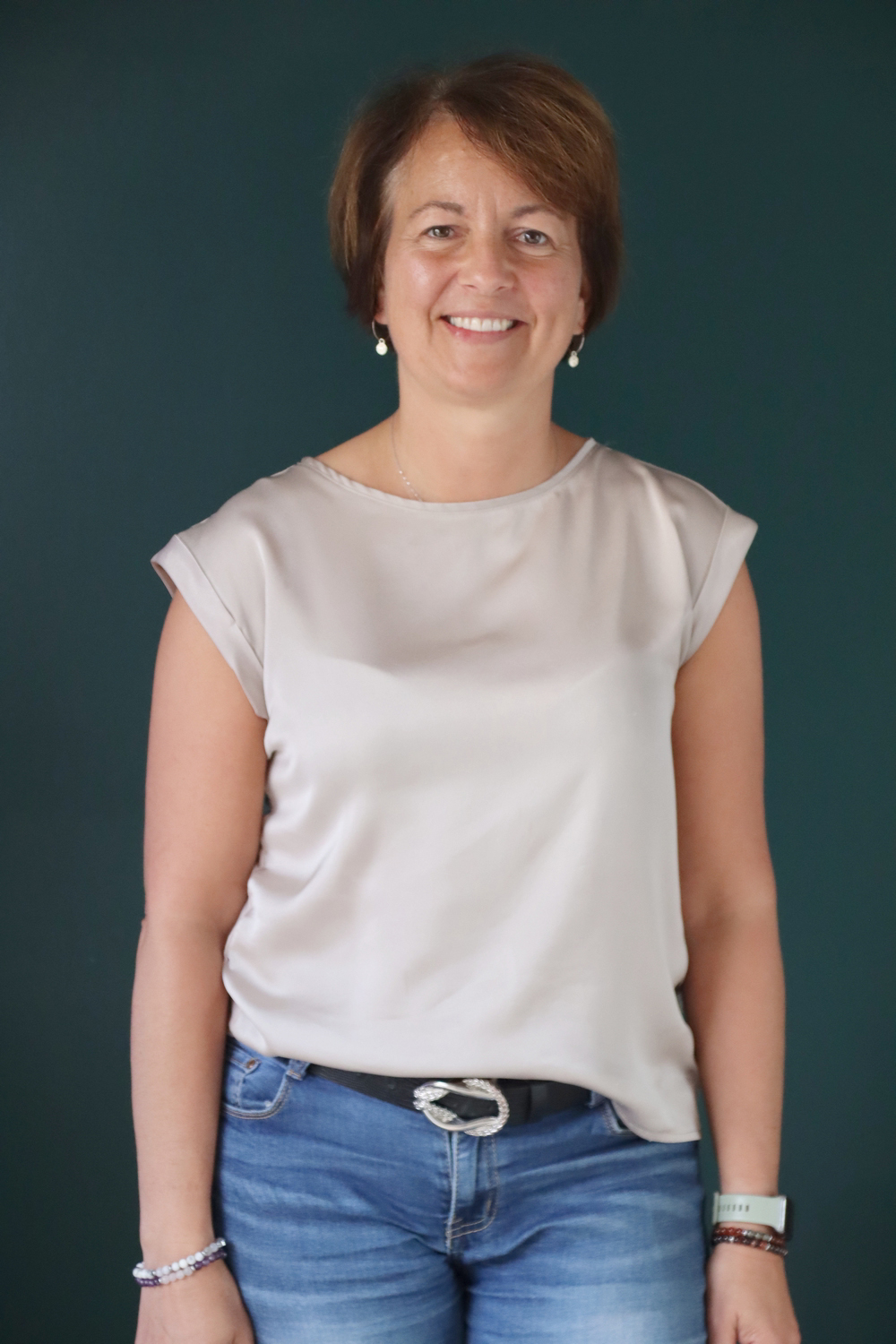 Relooking complet de Celine à Les Sable Doloones - 49 ans