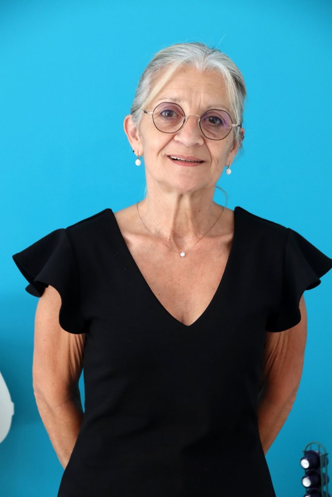 Relooking visage de Patricia à Niort - 58 ans