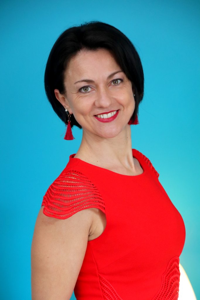 Relooking visage de Deslye à Châille Les Marais - 39 ans