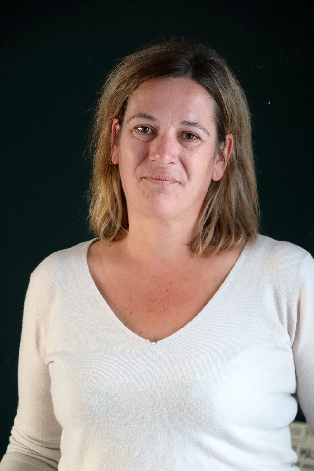 Relooking visage de Chloé à La Rochelle - 43 ans