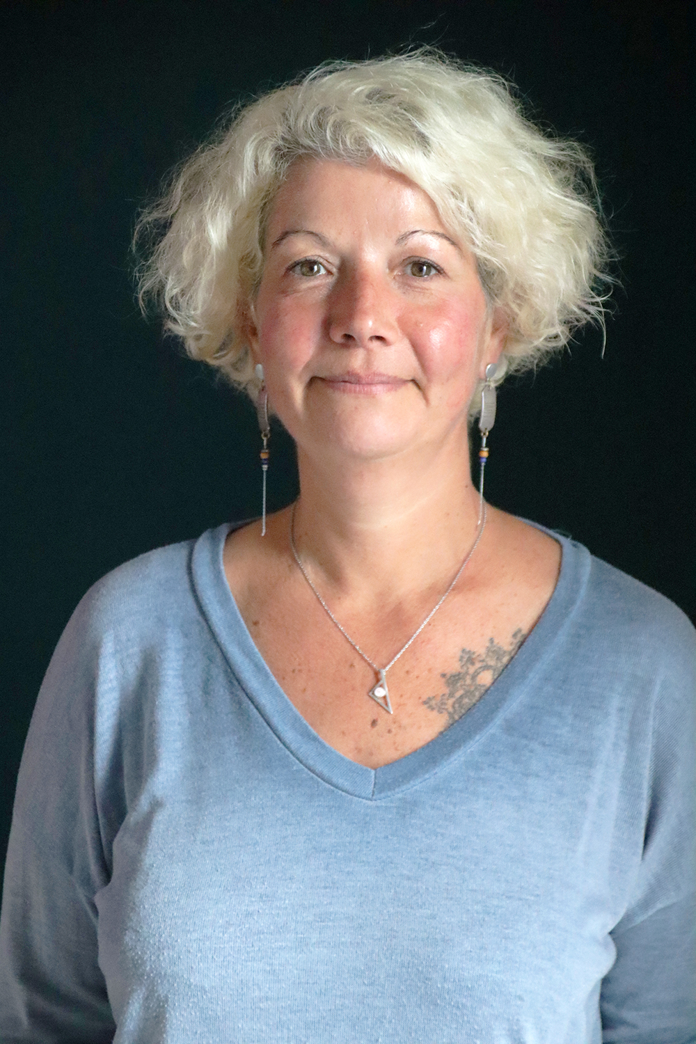 Relooking visage de Eve à Salle sur Mer - 49 ans