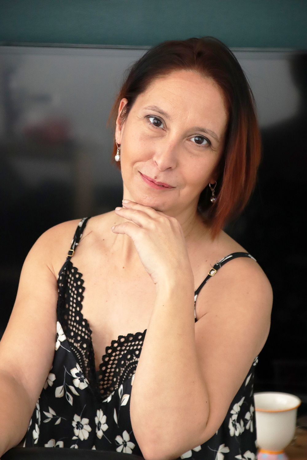 Relooking visage de Sonia à Saint Christophe - 44 ans