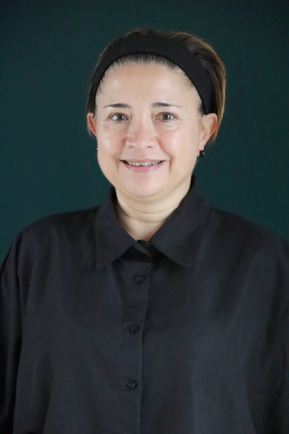 Relooking visage de Angele à Rochefort - 52 ans