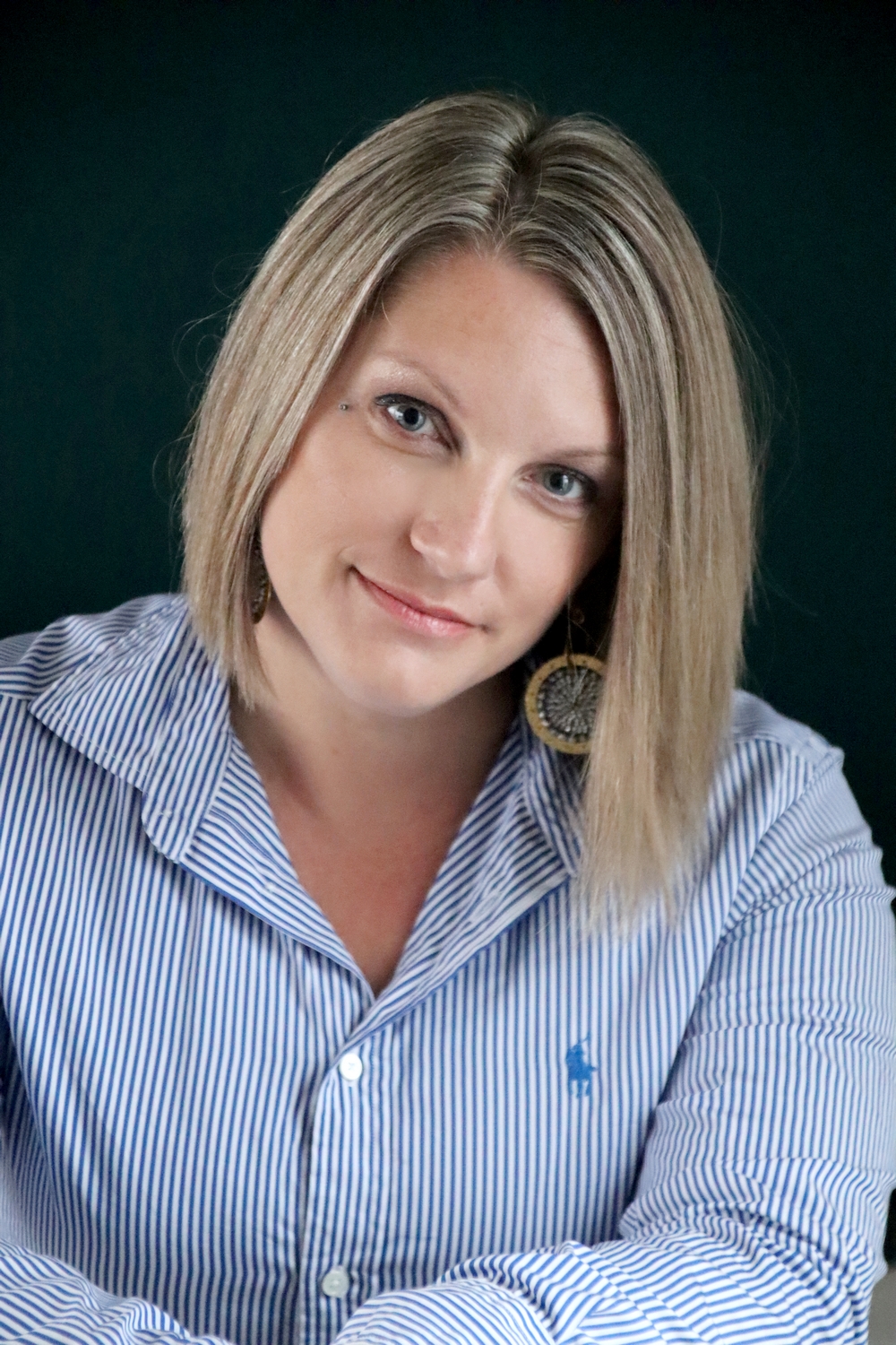 Relooking visage de Emmanuelle à Royan - 37 ans