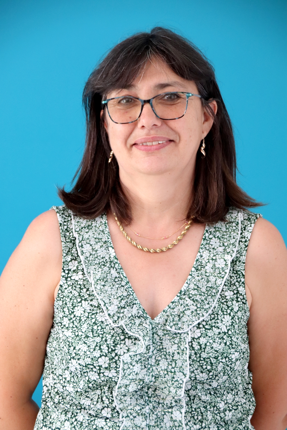 Relooking visage de Maité à Royan - 55 ans