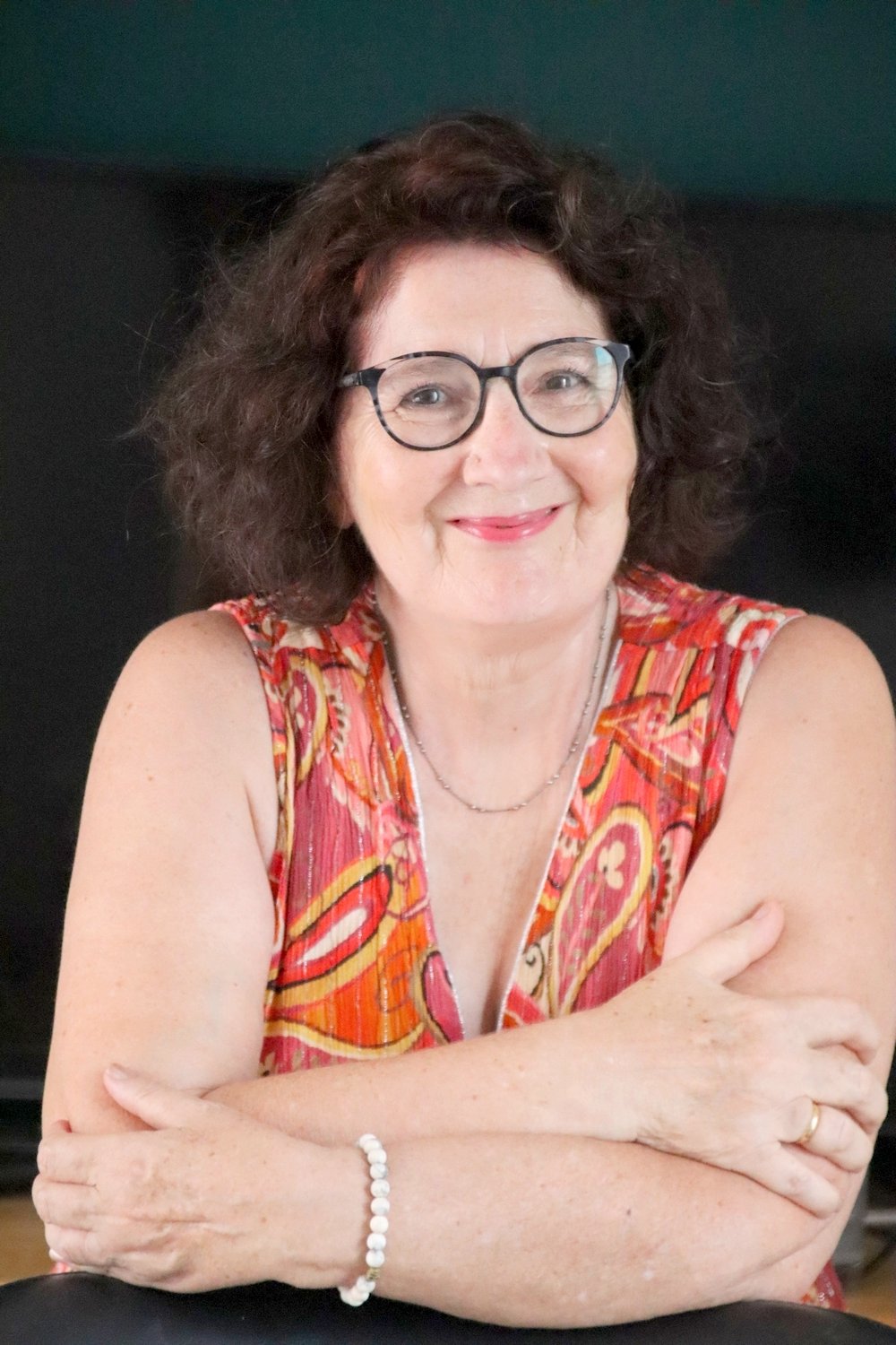 Relooking visage de Catherine à Port des Barques - 63 ans