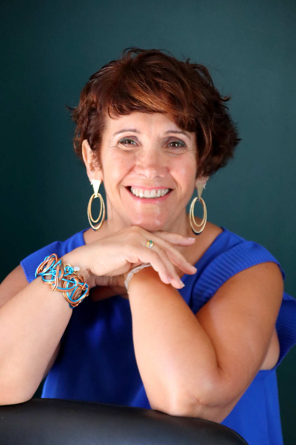 Relooking visage de Magali en Vendee - 57 ans