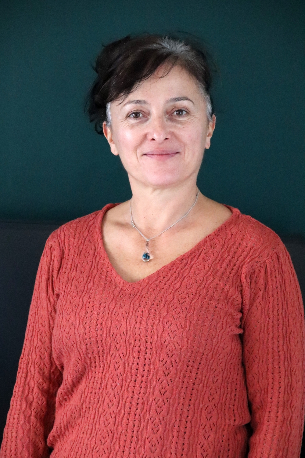 Relooking visage de Karine à Puilboreau - 54 ans