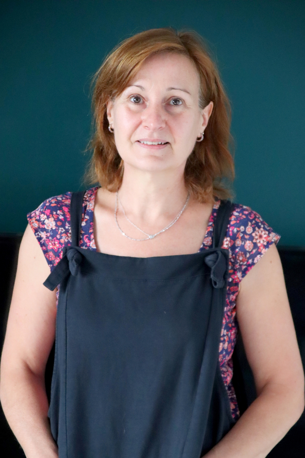 Relooking visage de Chrystelle à Saint Germain de Marencennes - 51 ans