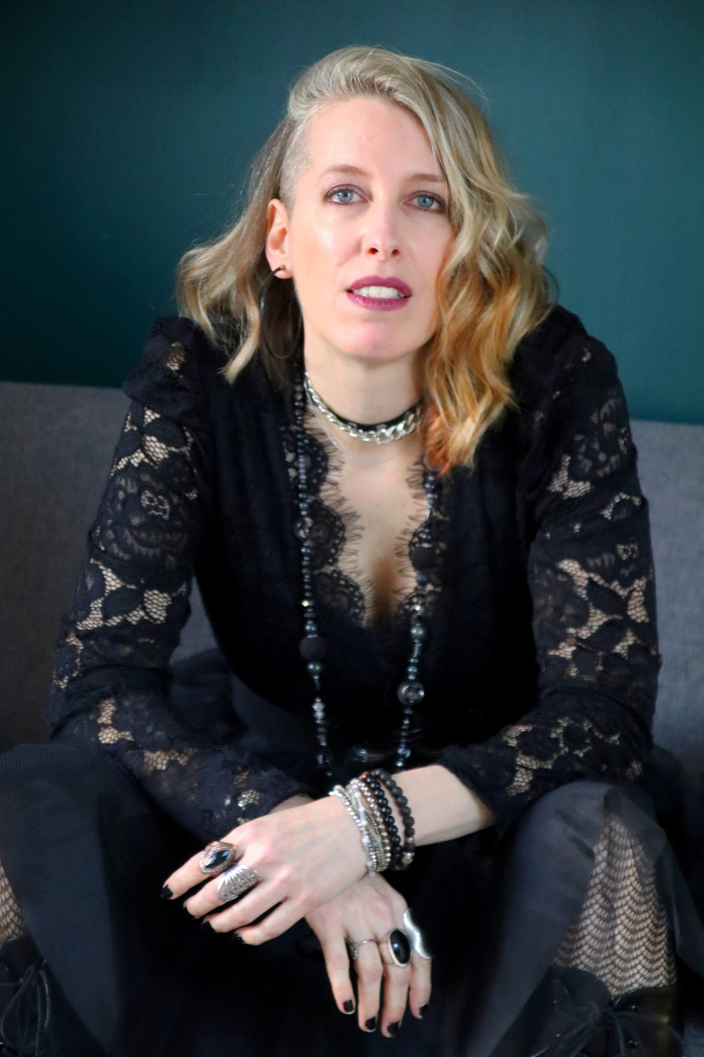 Relooking visage de Frederique à Aigrefeuille - 42 ans