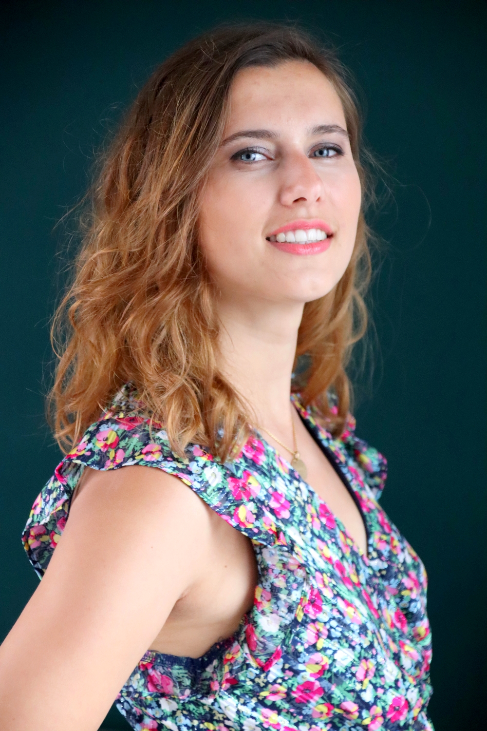 Relooking visage de Ambre à La Rochelle - 23 ans