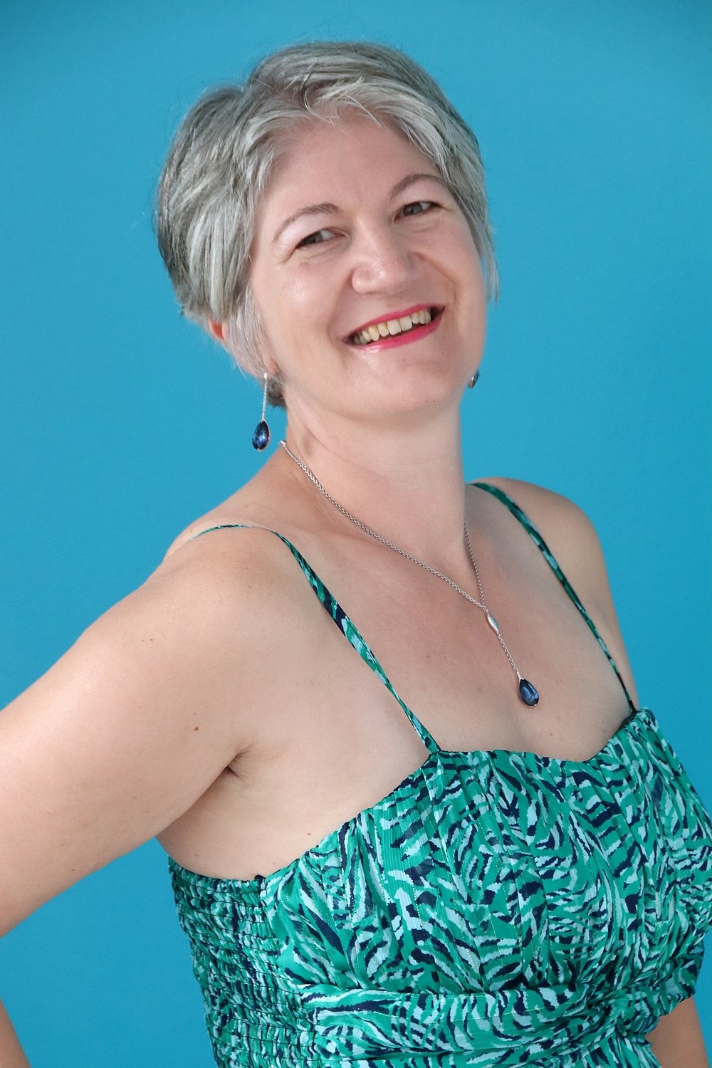 Relooking visage de Sylvie à La Rochelle - 55 ans