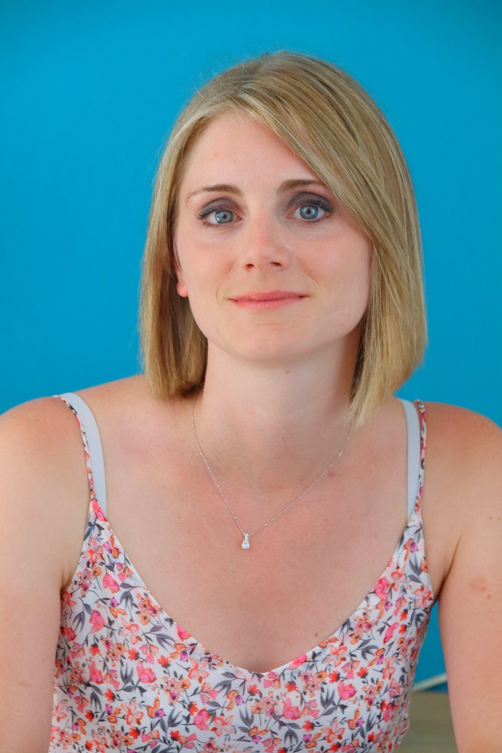 Relooking visage de Angelique en Cher - 32 ans