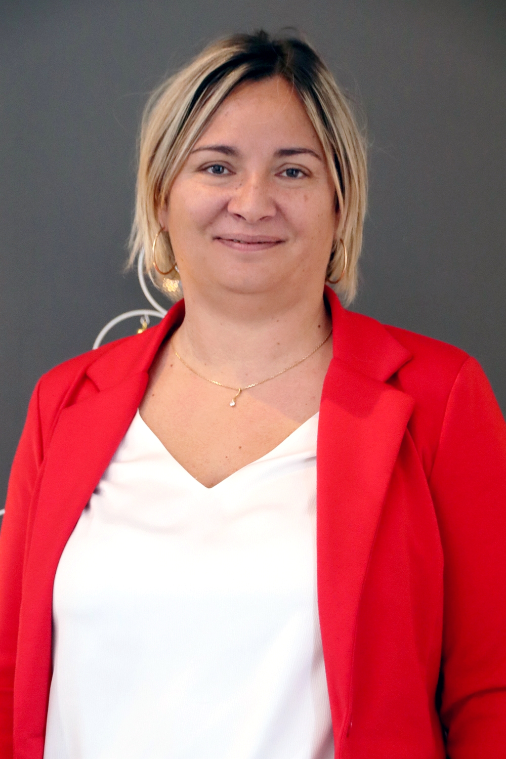 Relooking visage de Sandrine en Vendee - 45 ans