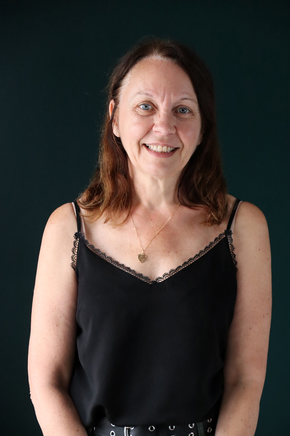 Relooking visage de Beatrice à Parthenay - 52 ans