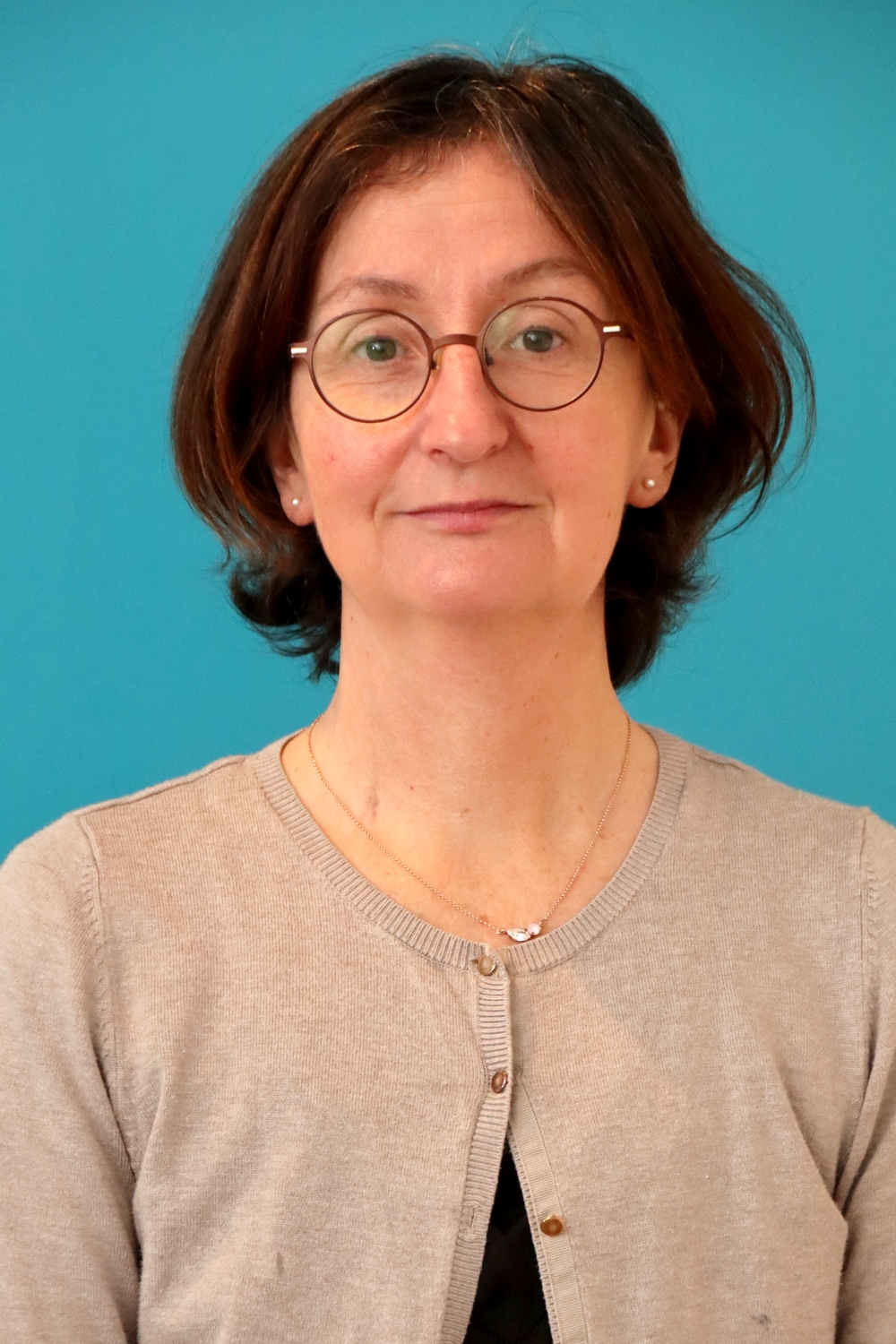 Relooking visage de Florence en Vendee - 52 ans