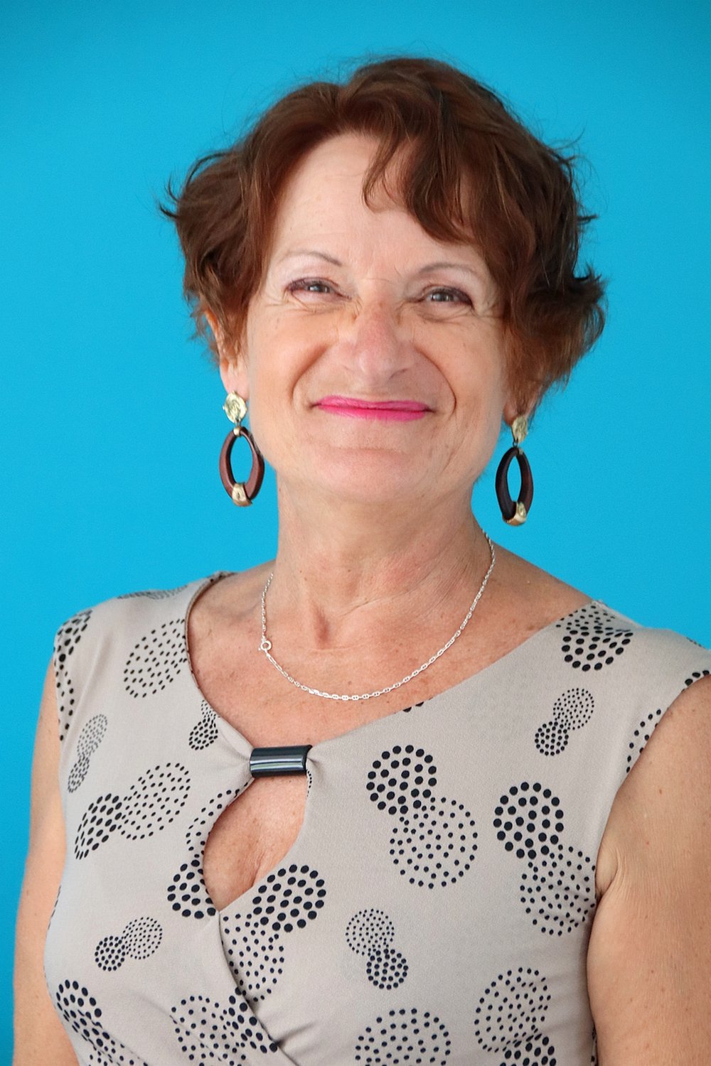 Relooking visage de Marie Christine à Niort - 64 ans