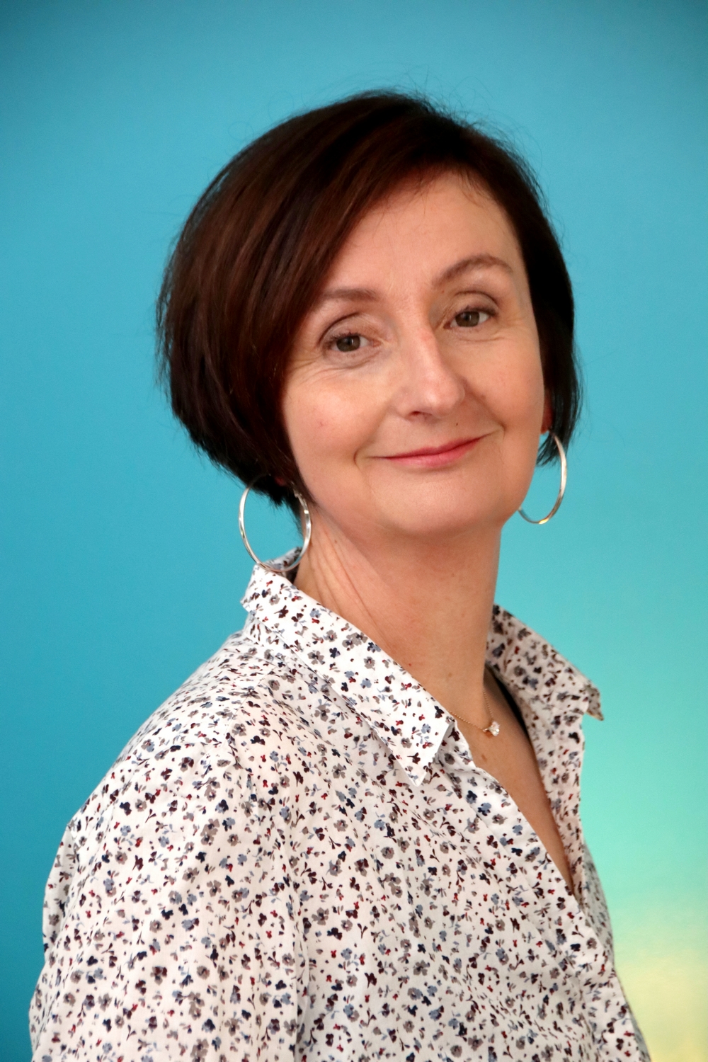 Relooking visage de Florence en Vendee - 52 ans