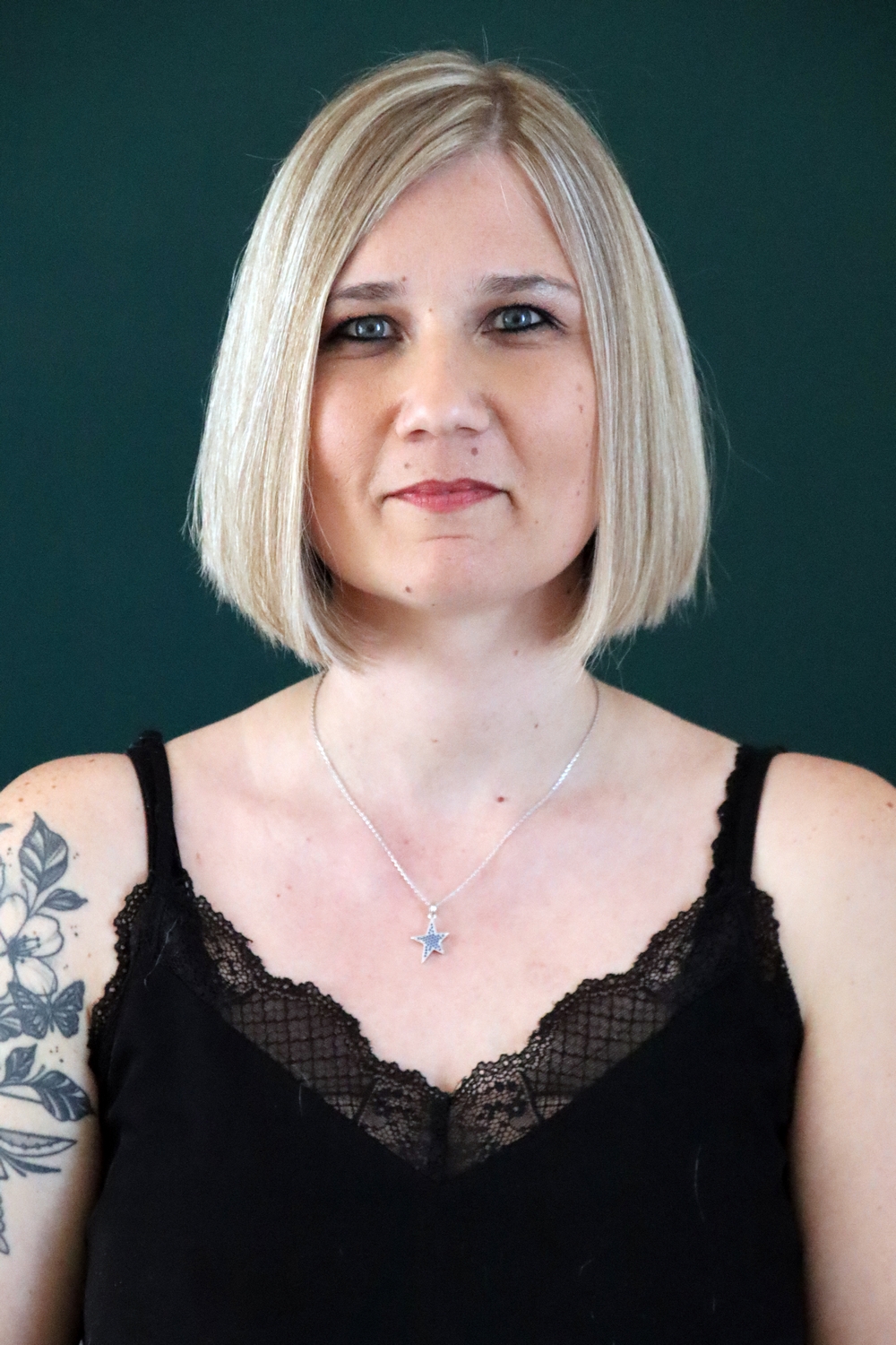 Relooking visage de Priscillia à Soubise - 36 ans