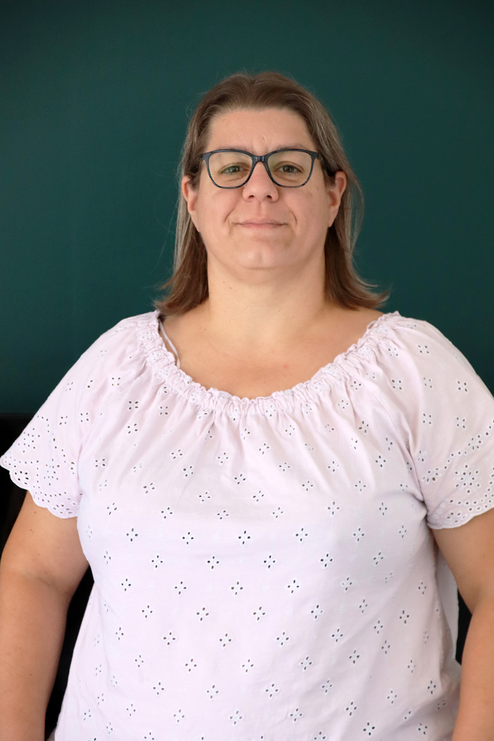 Relooking visage de Celine à Saintes - 42 ans