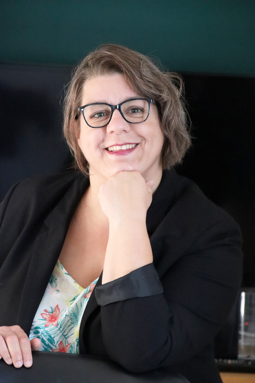 Relooking visage de Celine à Saintes - 42 ans