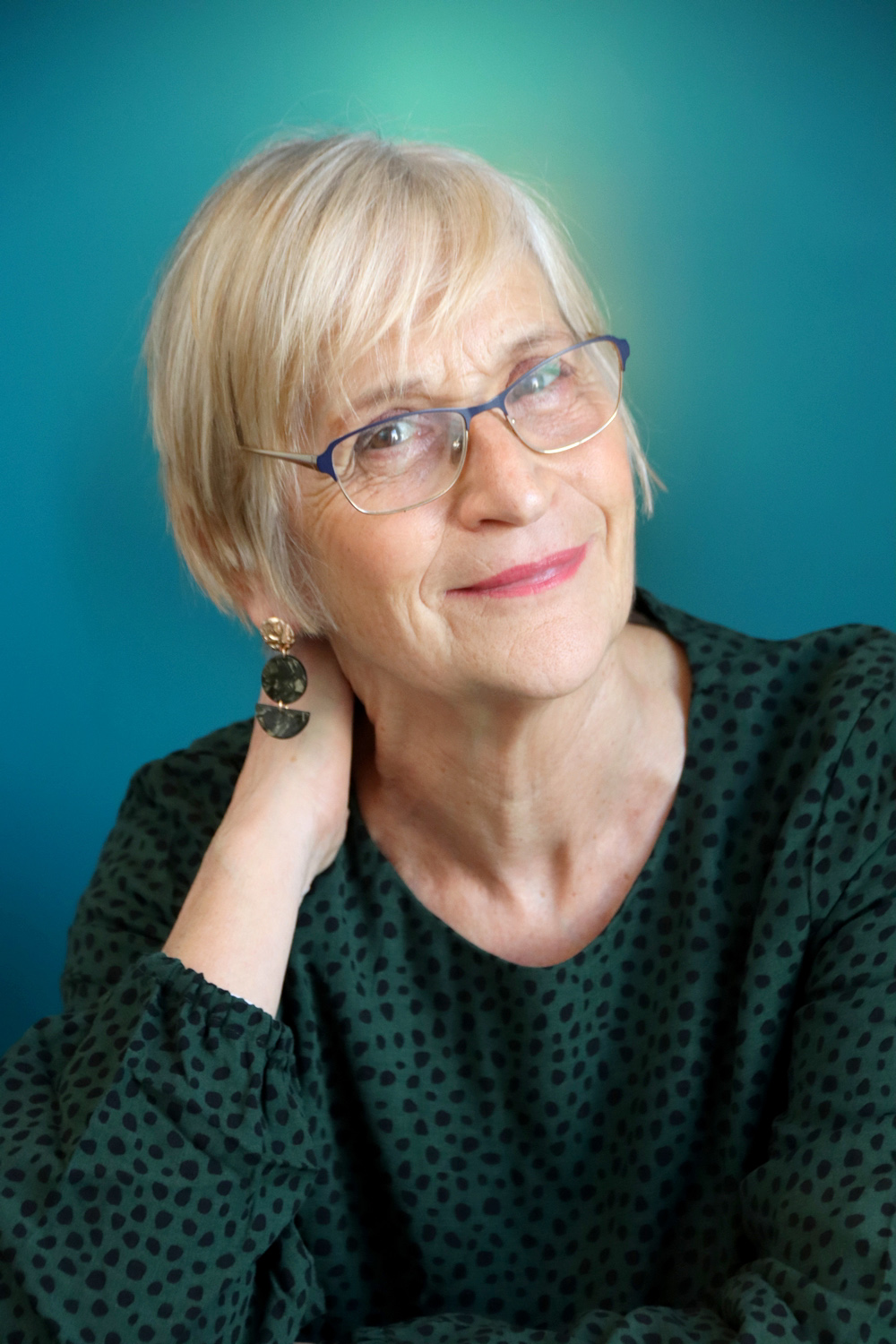 Relooking complet de Helene à Rochefort - 70 ans