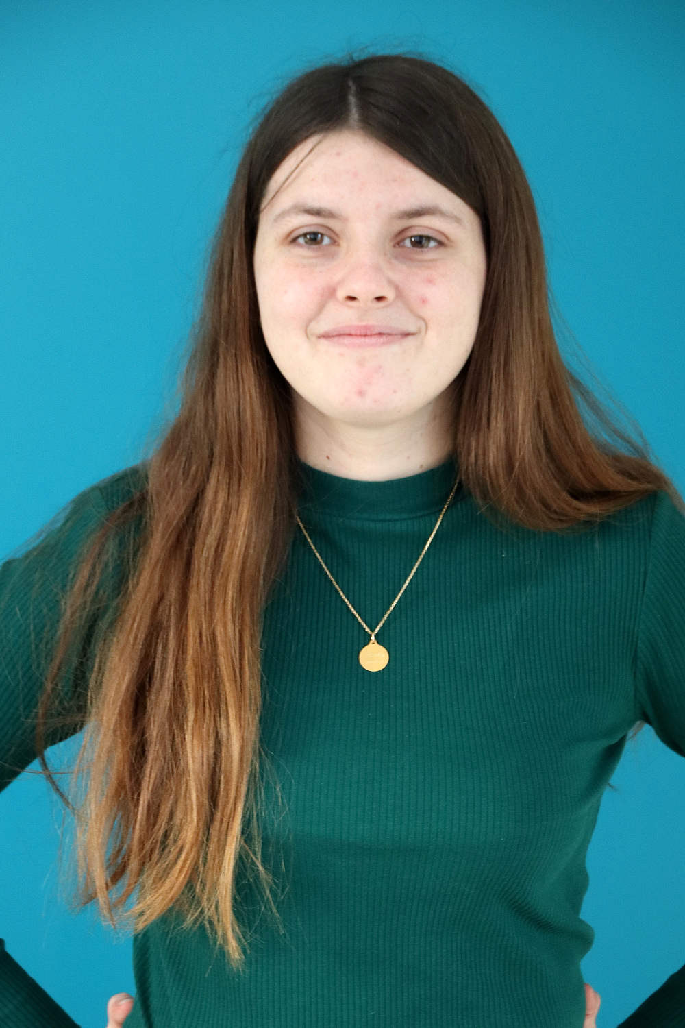 Relooking complet de Alexia à Vergeroux - 18 ans