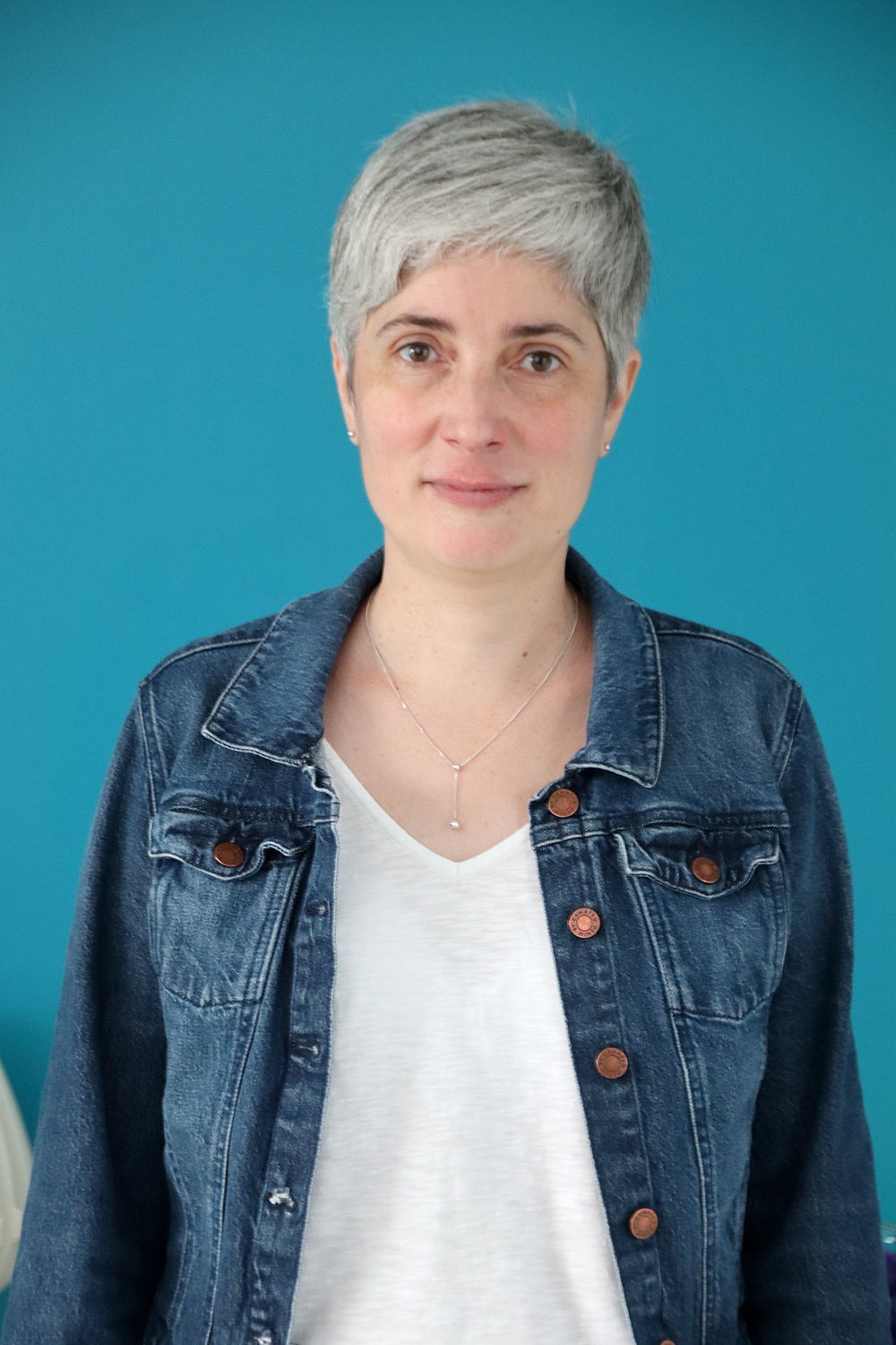 Relooking complet de Nathalie à Tonnay Charente - 43 ans