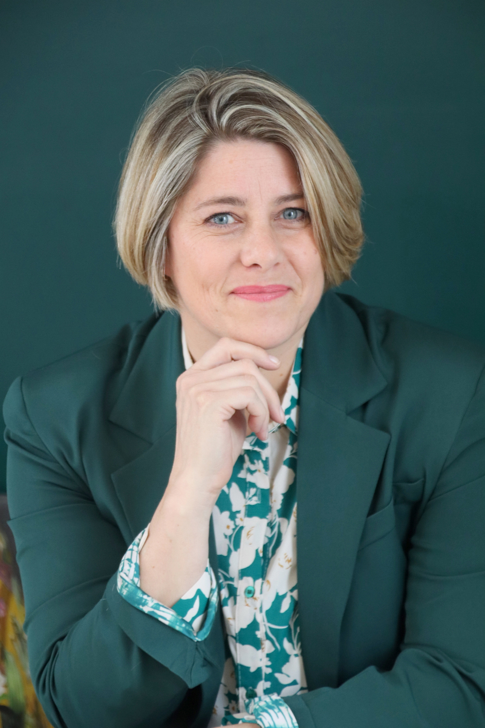 Relooking complet de Leslie à Chatelaillon - 44 ans