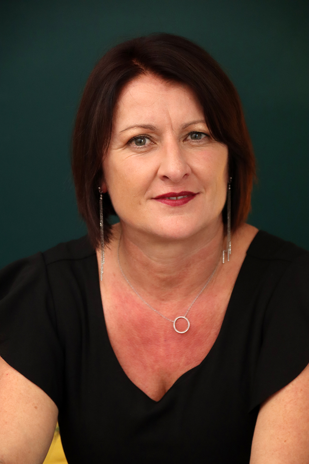 Relooking visage de Carole à Saint Xandra - 50 ans