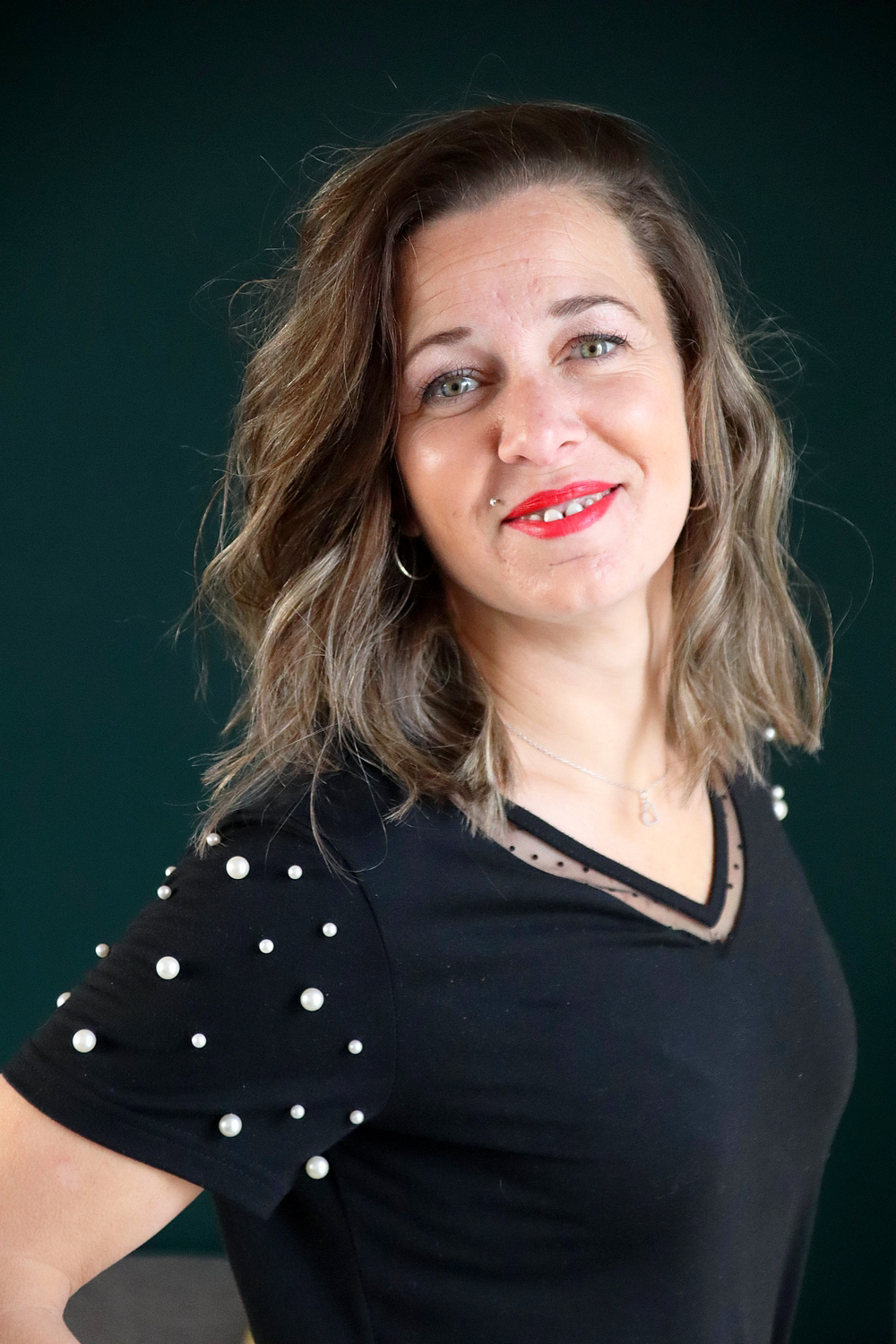 Relooking visage de Sylvie à Nice - 39 ans