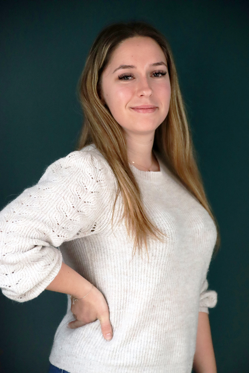 Relooking visage de Oceane à Cognac - 24 ans