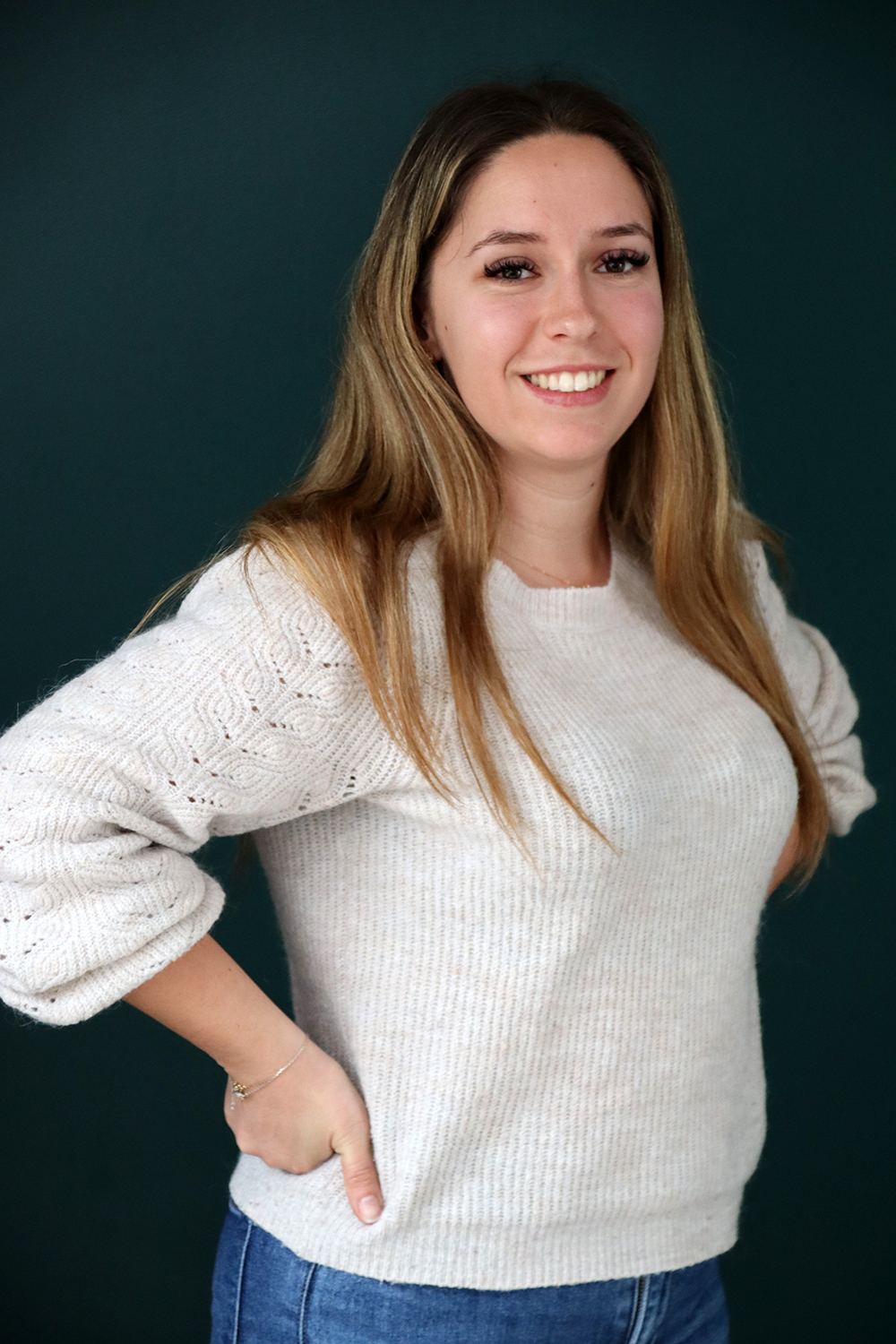 Relooking visage de Oceane à Cognac - 24 ans