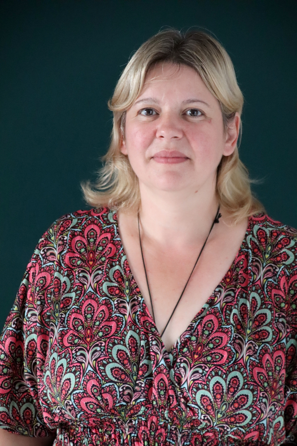 Relooking complet de Virginie à Lhoumeau - 28 ans