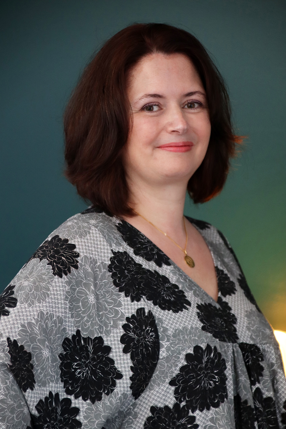 Relooking visage de Ghislaine à La Rochelle - 42 ans