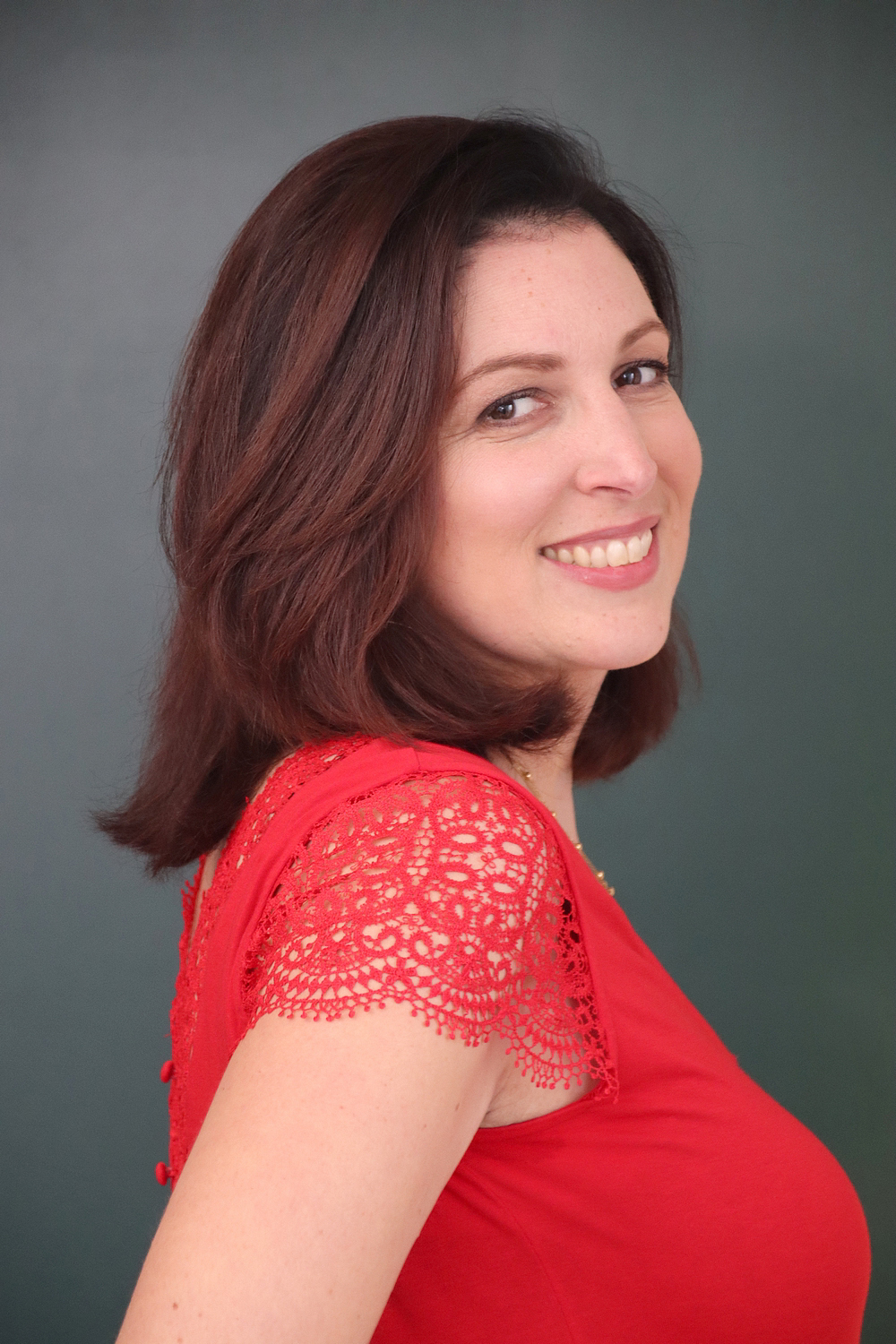 Relooking visage de Emilie à Marennes - 38 ans