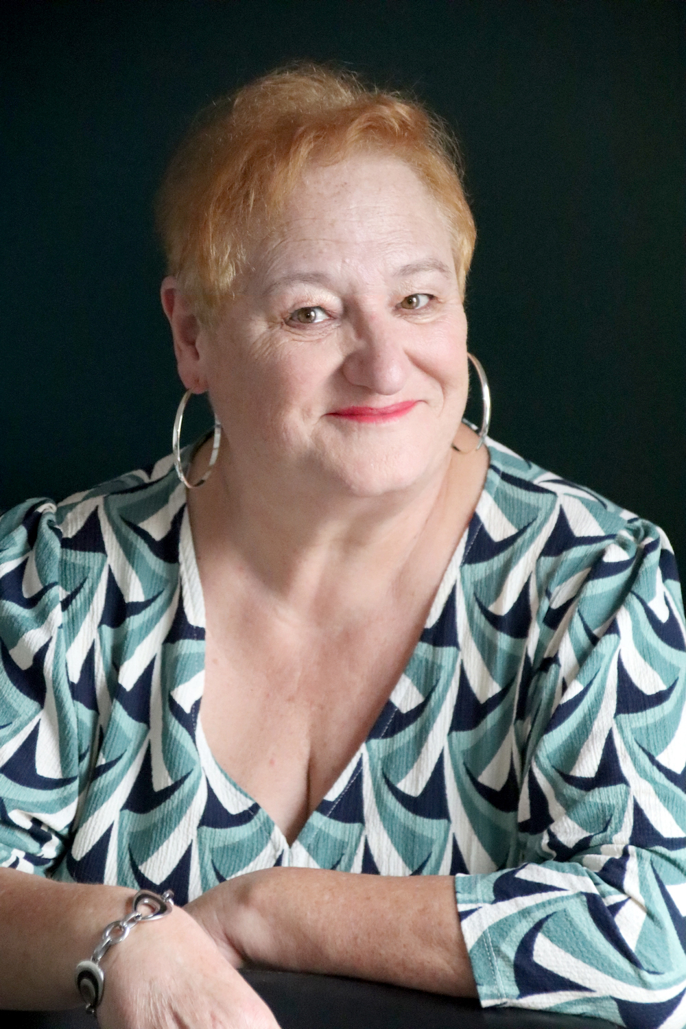 Relooking visage de Veronique à Fontenay Le Comte - 61 ans